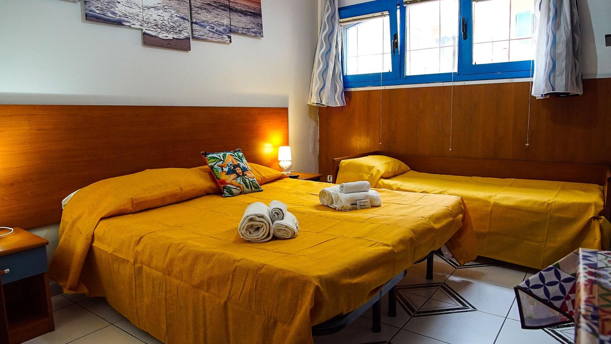 Baia Di Naxos Aparthotel Giardini Naxos Luaran gambar